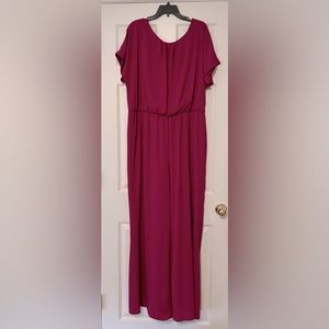 Wide legged jumpsuit. Plum color. XL